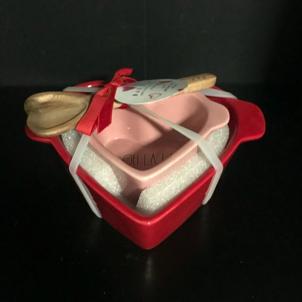 New RAE DUNN Set of Mini Heart Bakers w/ Spoon